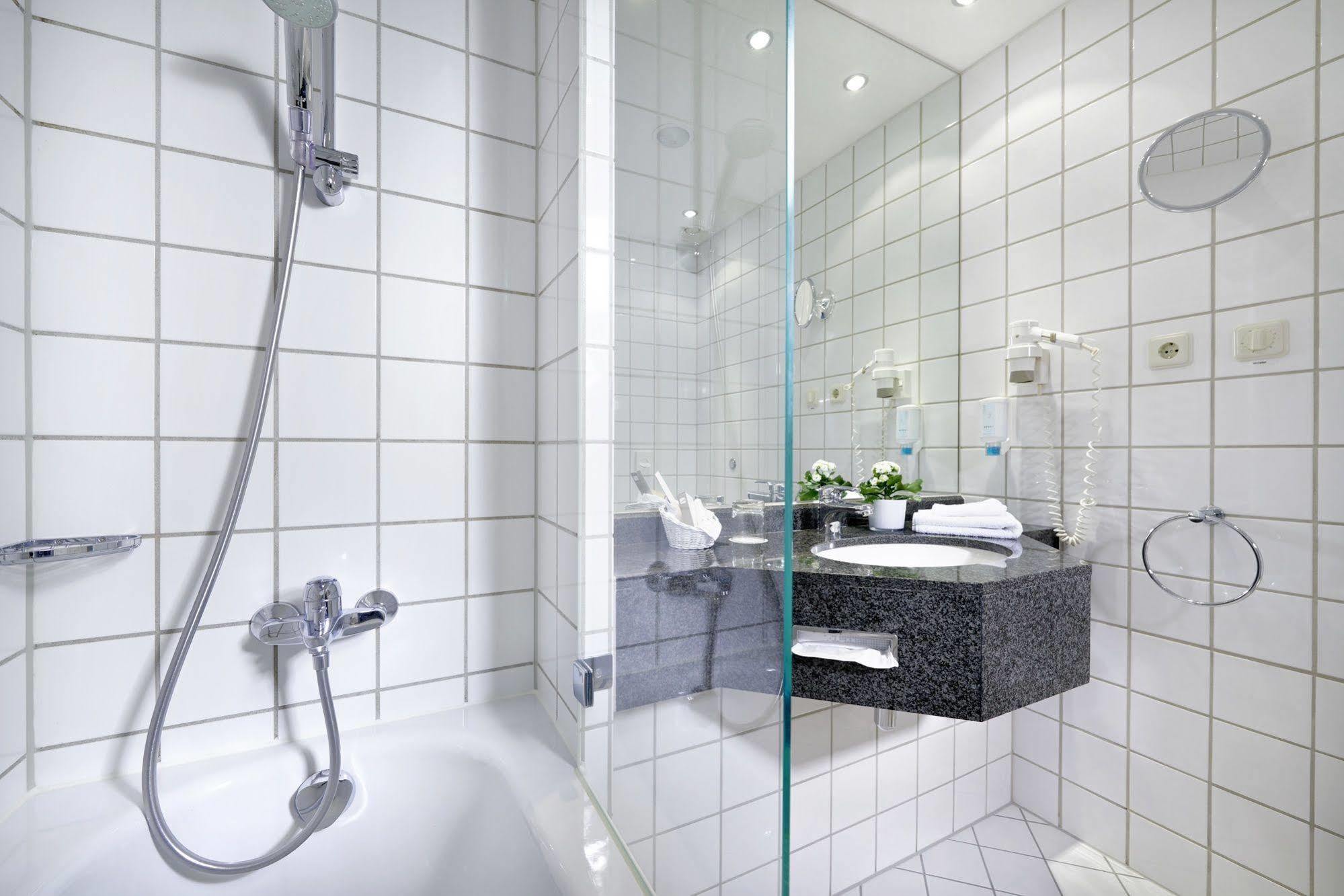 Sachsenpark-Hotel Leipzig Eksteriør bilde